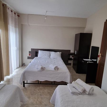 Sergios Apartments 7 อเล็กซานโดรโพลิส ภายนอก รูปภาพ